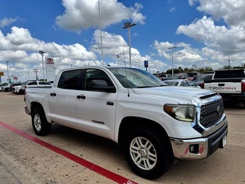 Used 2018 Toyota Tundra SR5 w/ SR5 Upgrade Package image 44
