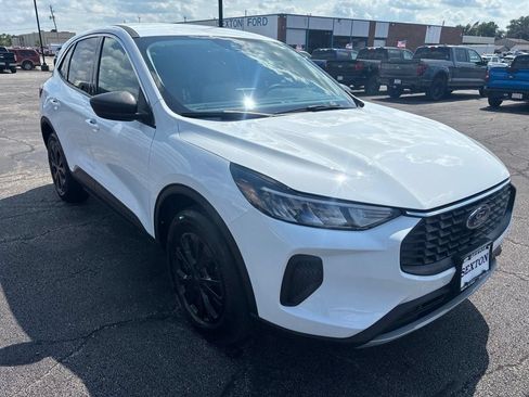Used 2024 Ford Escape Active AWD/4WD image 5