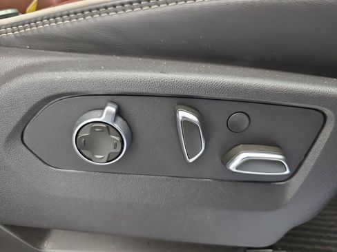 Used 2024 GMC Sierra 2500 Denali Ultimate w/ Max Trailering Package image 12