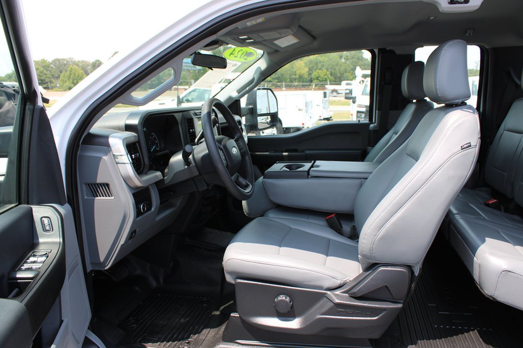 Used 2024 Ford F250 XL w/ XL Chrome Package RWD image 18