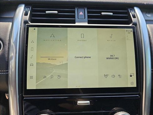 New 2024 Land Rover Discovery Dynamic SE image 12