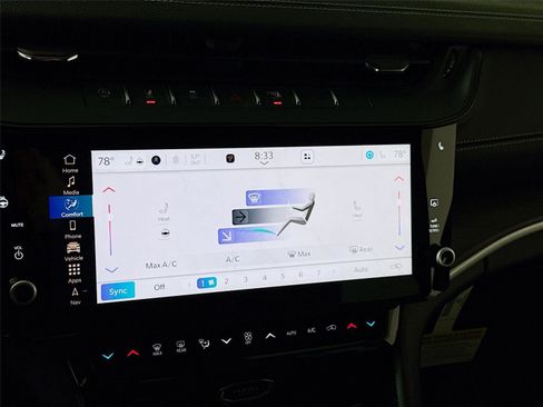 New 2026 Jeep Grand Cherokee Limited image 11