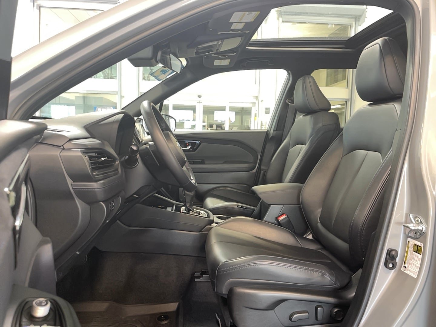 Used 2025 Subaru Forester Limited AWD/4WD image 8