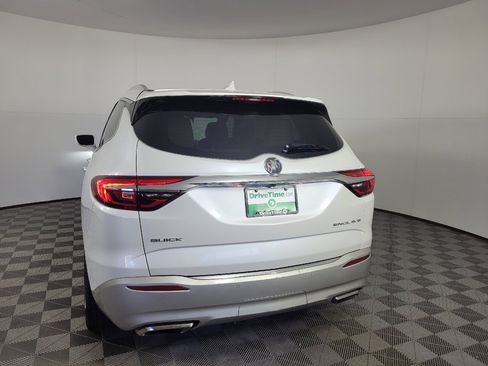 Used 2018 Buick Enclave Premium w/ Experience Buick Package FWD image 6