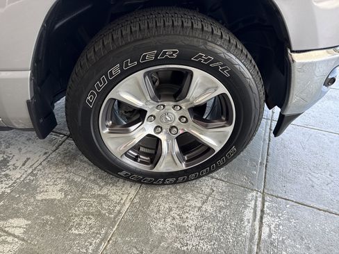 Used 2024 RAM 1500 Laramie AWD/4WD image 2