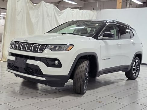 Used 2022 Jeep Compass Limited AWD/4WD image 12