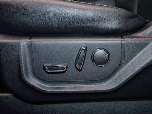 Used 2019 Ford F250 Lariat image 24