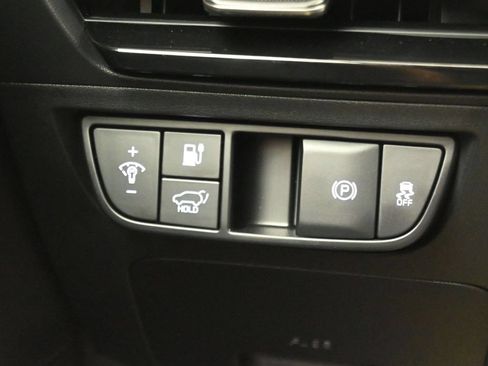 New 2025 Kia EV6 Wind AWD/4WD image 24