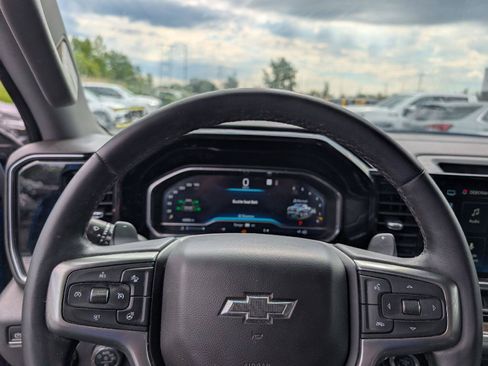 Used 2022 Chevrolet Silverado 1500 RST w/ Convenience Package II AWD/4WD image 15