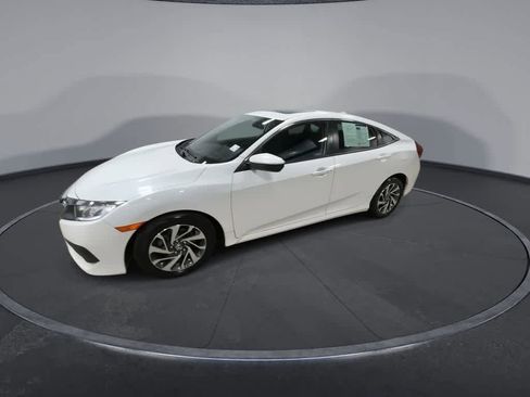 Used 2018 Honda Civic EX image 6