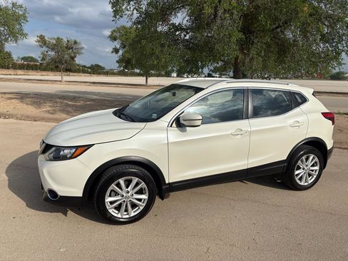 Used 2017 Nissan Rogue Sport SV w/ SV All-Weather Package image 11