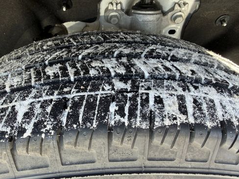 Certified 2023 Ford Explorer Limited w/ Equipment Group 301A image 21