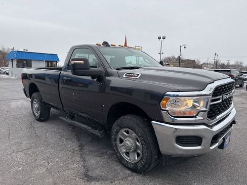 Used 2023 RAM 2500 Tradesman image 5
