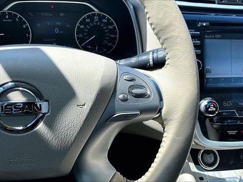 Used 2018 Nissan Murano Platinum w/ Cargo Package FWD image 12