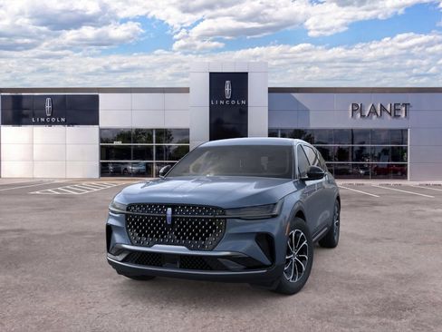 New 2026 Lincoln Nautilus Premier AWD/4WD image 2