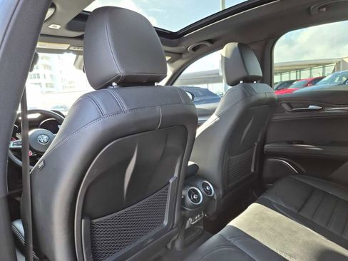 Used 2022 Alfa Romeo Stelvio Quadrifoglio w/ Active Assist Plus Package image 17