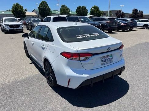 Used 2024 Toyota Corolla SE FWD image 7