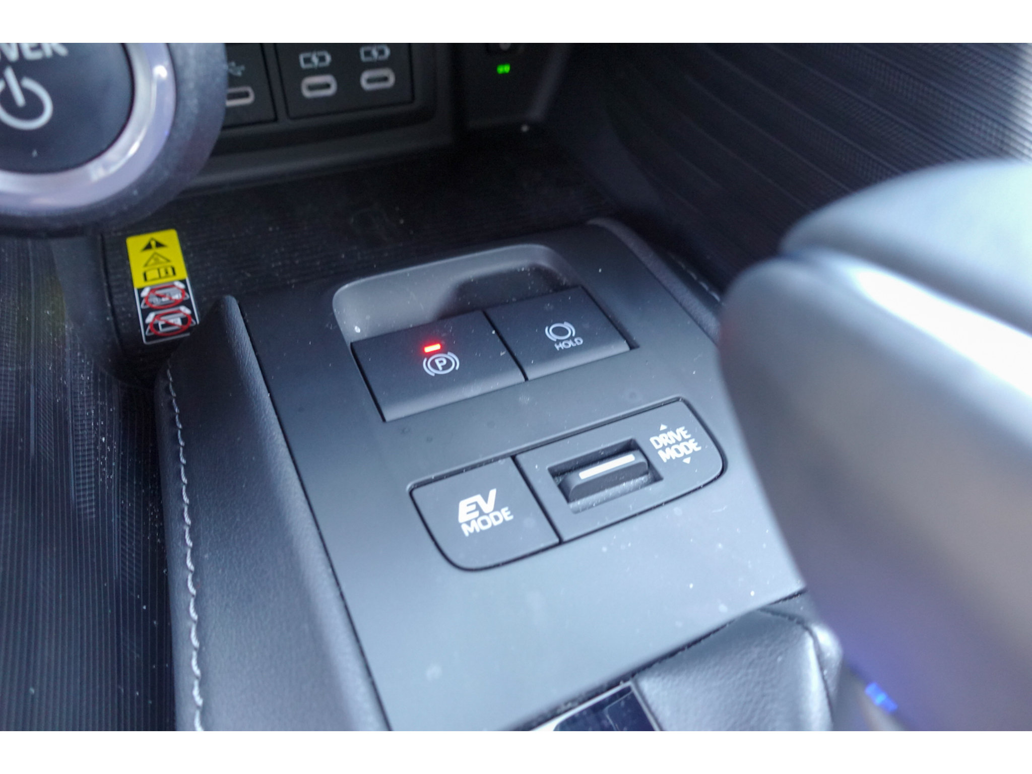 Used 2024 Toyota Venza XLE AWD/4WD image 20
