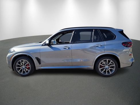 Used 2026 BMW X5 sDrive40i w/ M Sport Package RWD image 4