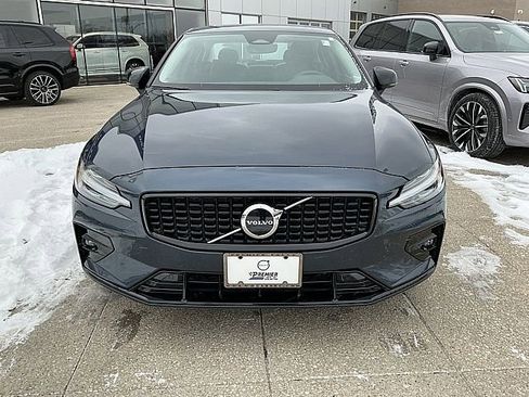 Certified 2024 Volvo S60 B5 Core image 12