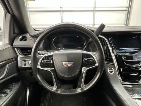Used 2017 Cadillac Escalade ESV Platinum image 9