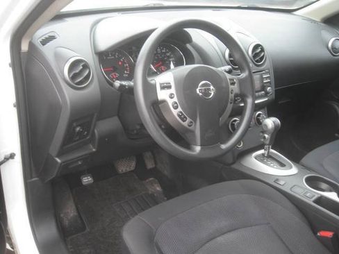 Used 2014 Nissan Rogue S w/ Convenience Package AWD/4WD image 17