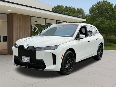 Used 2026 BMW iX xDrive60 w/ M Sport Package image 2