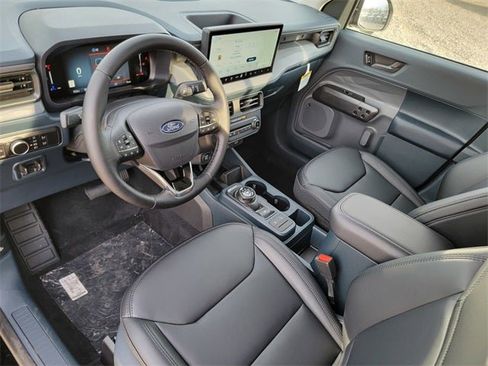 New 2025 Ford Maverick Lariat w/ Black Appearance Package image 18