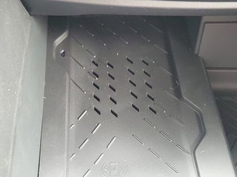 New 2026 Chrysler Pacifica Pinnacle image 25