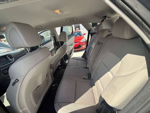 Used 2018 Hyundai Tucson SEL FWD image 11