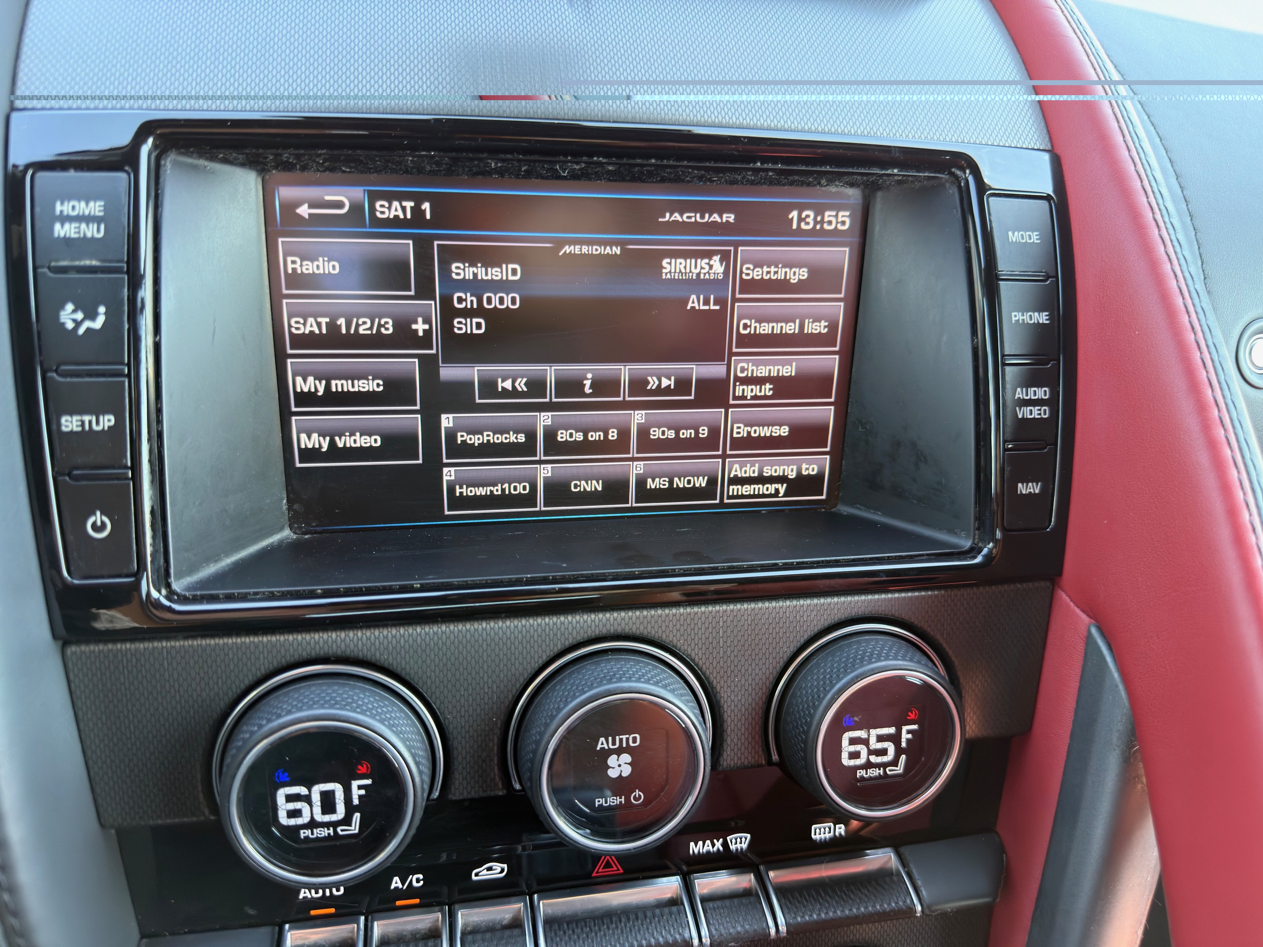 Used 2014 Jaguar F-TYPE Convertible RWD image 23