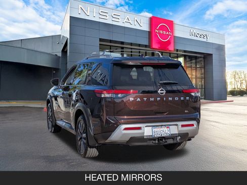 Used 2022 Nissan Pathfinder SL w/ SL Premium Package image 8