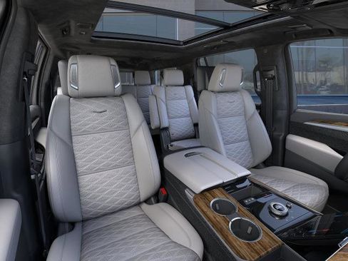 New 2026 Cadillac Escalade ESV Platinum Sport AWD/4WD image 16