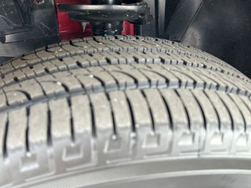 Used 2026 Jeep Compass Limited image 30