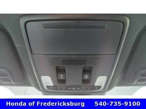 Certified 2025 Honda Pilot Black Edition image 25