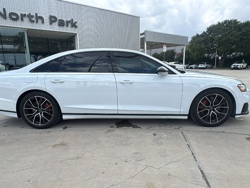 Used 2020 Audi S8 L w/ S8 Executive Package AWD/4WD image 8