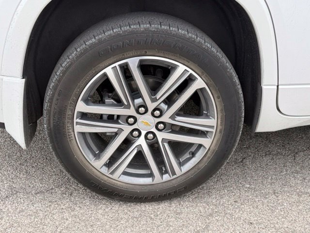 Used 2023 Chevrolet Traverse High Country FWD image 13