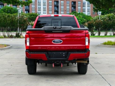 Used 2019 Ford F250 Lariat w/ Lariat Ultimate Package AWD/4WD image 18