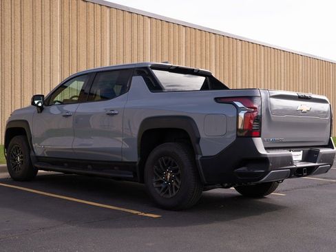 New 2025 Chevrolet Silverado EV LT image 4