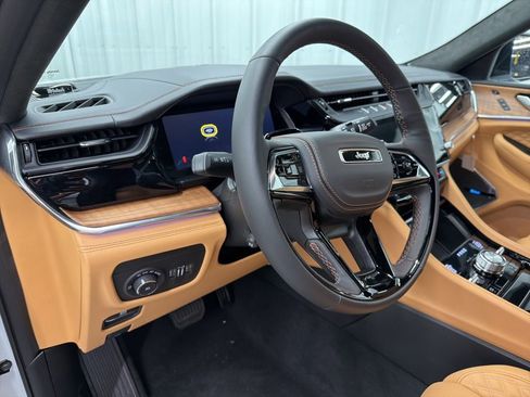 New 2026 Jeep Grand Cherokee Summit AWD/4WD image 16