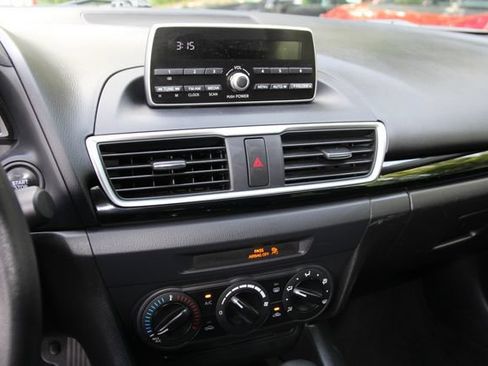 Used 2014 MAZDA MAZDA3 i Sport FWD image 24