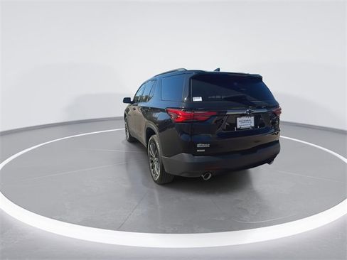 Used 2024 Chevrolet Traverse RS image 7