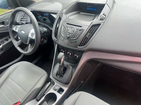 Used 2016 Ford Escape SE FWD image 12