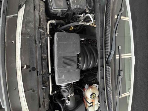 Used 2023 Chevrolet Suburban Z71 AWD/4WD image 30