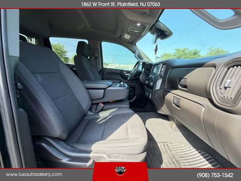 Used 2022 Chevrolet Silverado 1500 Custom RWD image 17