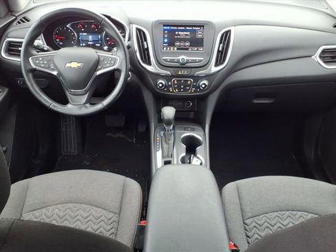 Used 2024 Chevrolet Equinox LT image 16