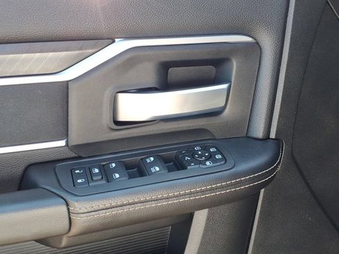 Used 2025 RAM 2500 Big Horn AWD/4WD image 4
