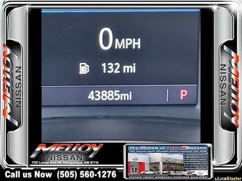 Used 2024 GMC Terrain SLT image 21