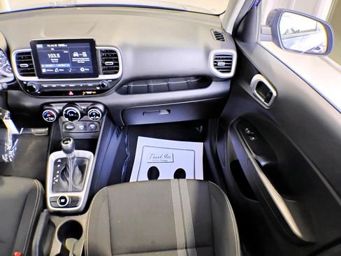 Used 2021 Hyundai Venue SEL image 64