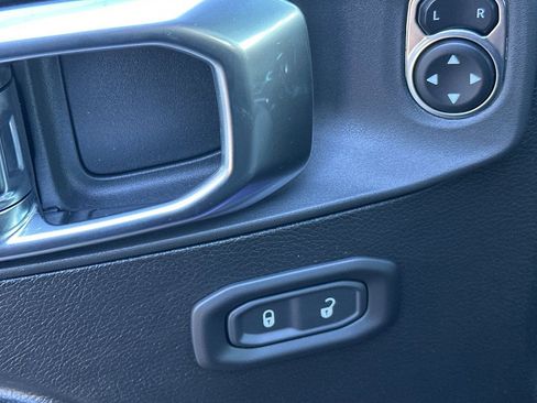 New 2026 Jeep Gladiator Sport image 13